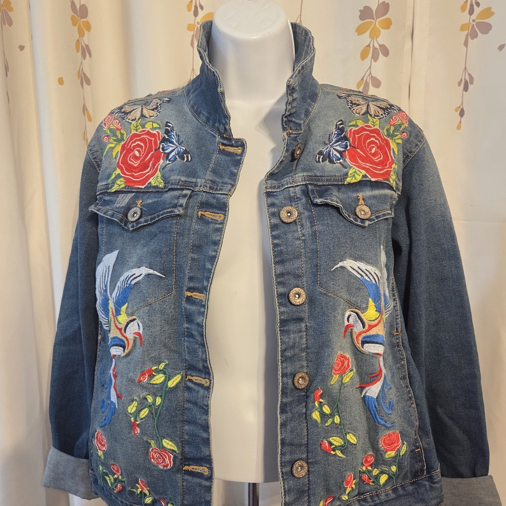 Sold - Picture 4 of 16